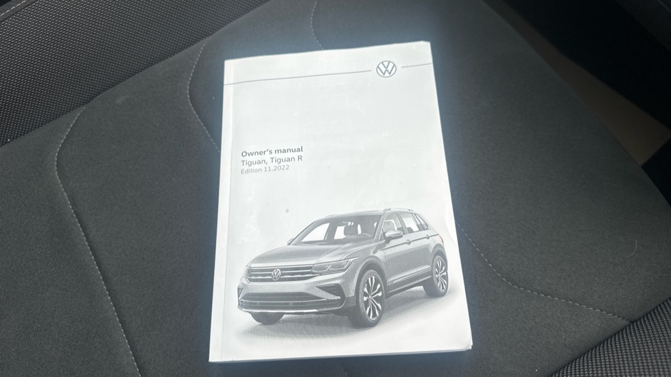 Volkswagen Tiguan 2.0 TDI 4Motion Elegance 5dr DSG Diesel Estate - Image 34