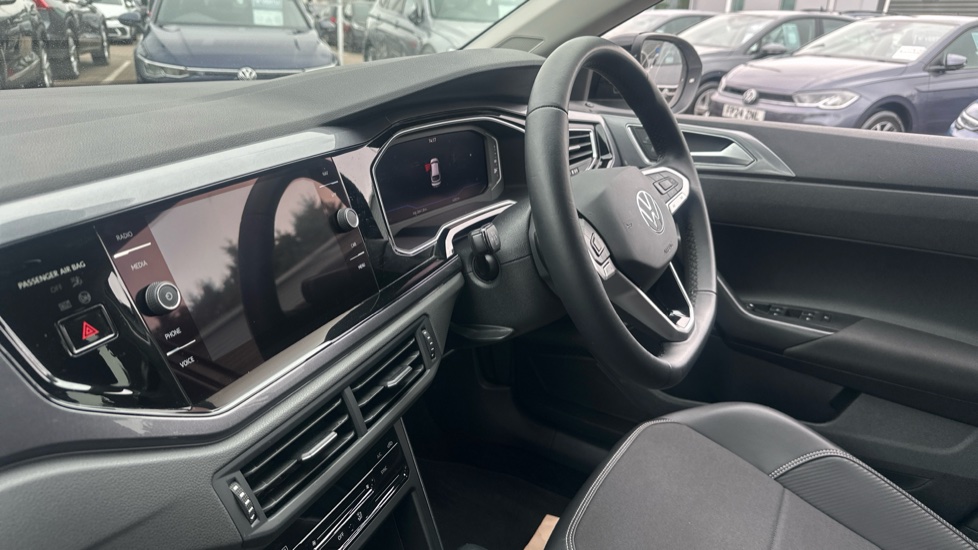 Volkswagen Taigo 1.0 TSI 110 Style 5dr DSG Petrol Hatchback - Image 21
