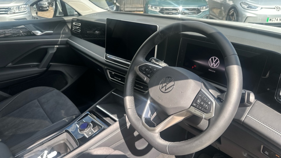 Volkswagen Tiguan 1.5 eTSI 150 Elegance 5dr DSG Petrol Estate - Image 6