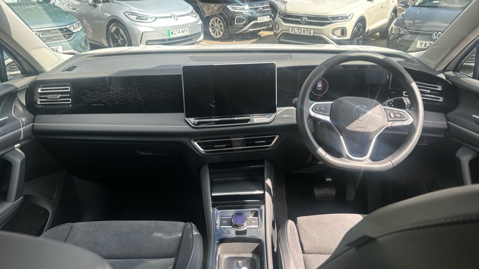 Volkswagen Tiguan 1.5 eTSI 150 Elegance 5dr DSG Petrol Estate - Image 9