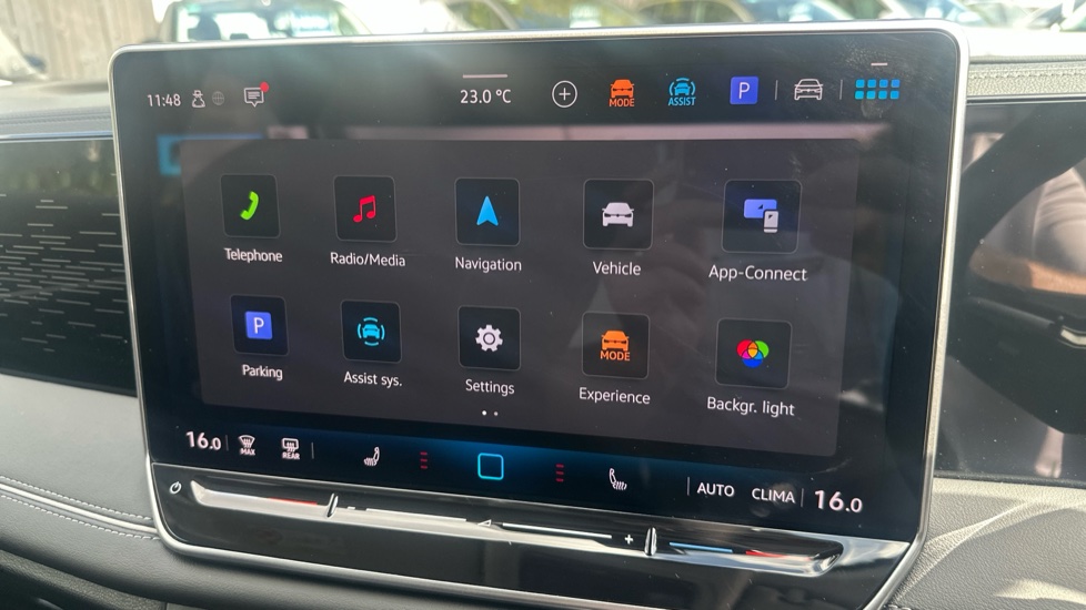 Volkswagen Tiguan 1.5 eTSI 150 Elegance 5dr DSG Petrol Estate - Image 12