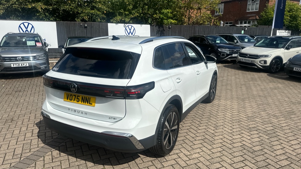 Volkswagen Tiguan 1.5 eTSI 150 Elegance 5dr DSG Petrol Estate - Image 32