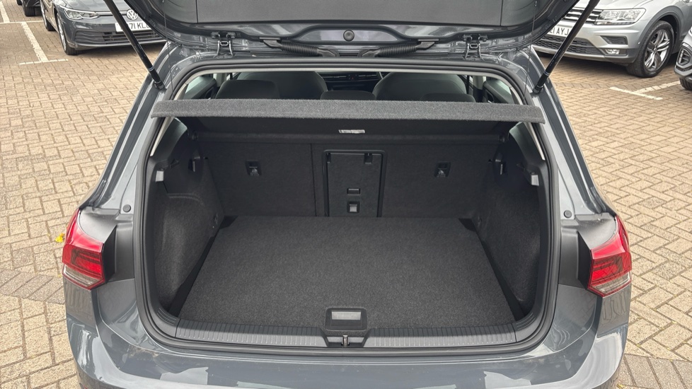 Volkswagen Golf 1.5 TSI 150 Life 5dr Petrol Hatchback - Image 20