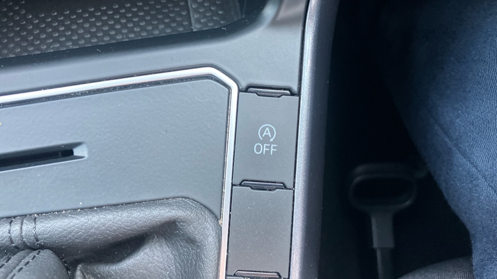 Volkswagen Taigo 1.0 TSI 110 Style 5dr DSG Petrol Hatchback - Image 31