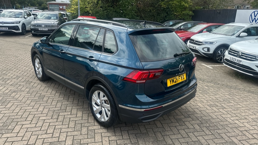 Volkswagen Tiguan 1.5 TSI 150 Life 5dr DSG Petrol Estate - Image 30