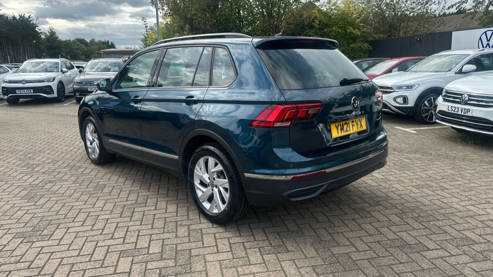 Volkswagen Tiguan 1.5 TSI 150 Life 5dr DSG Petrol Estate - Image 31