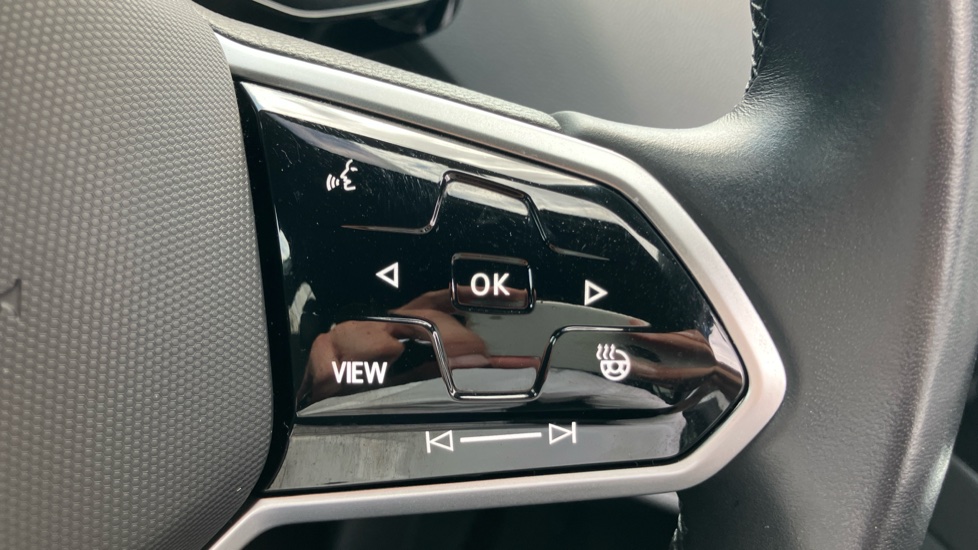 Volkswagen ID.4 210kW Match Pro 77kWh 5dr Auto Electric Estate - Image 18
