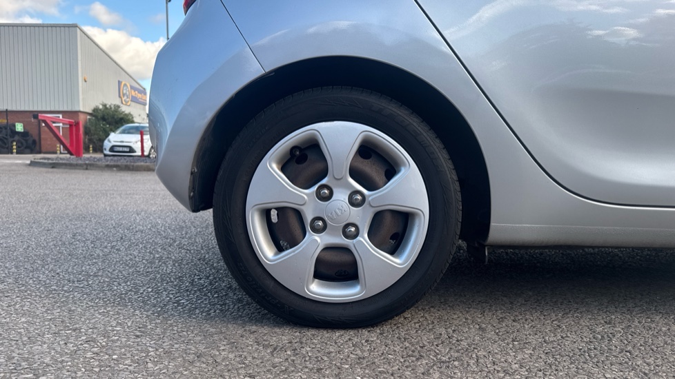 Kia Picanto 1.0 1 5dr Petrol Hatchback - Image 7