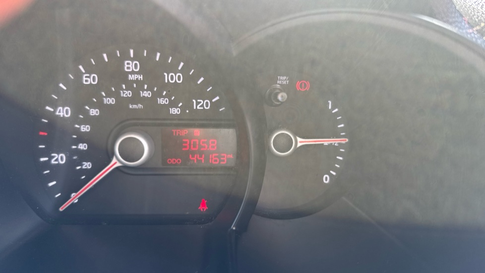 Kia Picanto 1.0 1 5dr Petrol Hatchback - Image 18