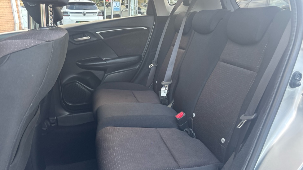 Honda Jazz 1.3 EX 5dr Petrol Hatchback - Image 16