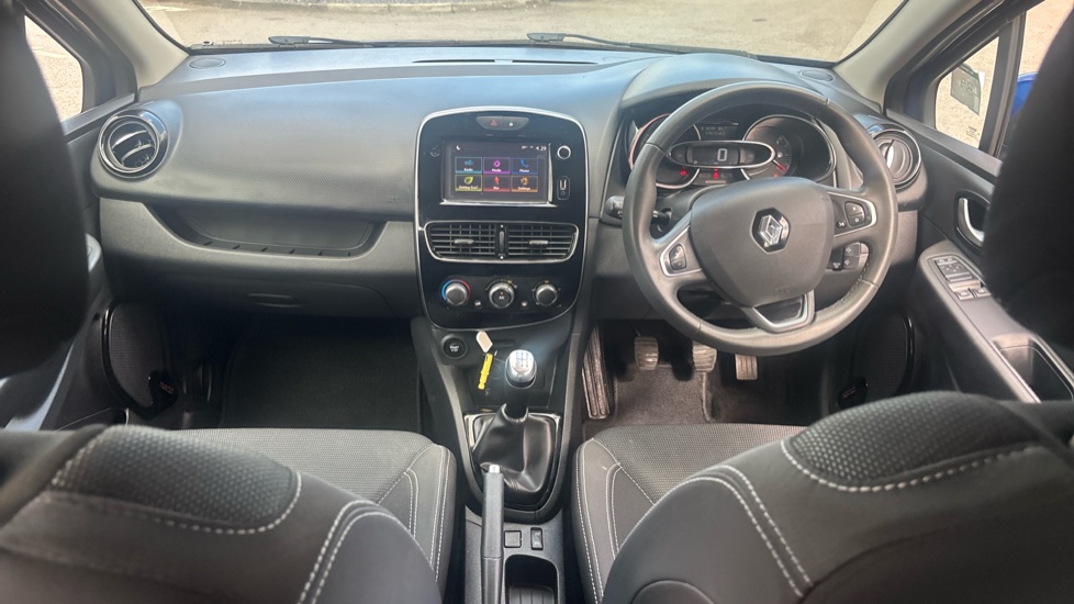 Renault Clio 0.9 TCE 90 Dynamique Nav 5dr Petrol Hatchback - Image 10