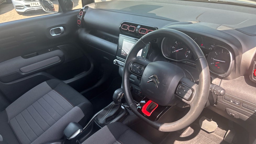 Citroen C3 Aircross 1.2 PureTech 130 Flair 5dr EAT6 Petrol Hatchback - Image 11