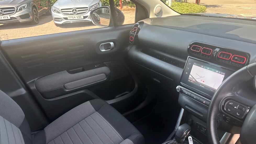 Citroen C3 Aircross 1.2 PureTech 130 Flair 5dr EAT6 Petrol Hatchback - Image 14