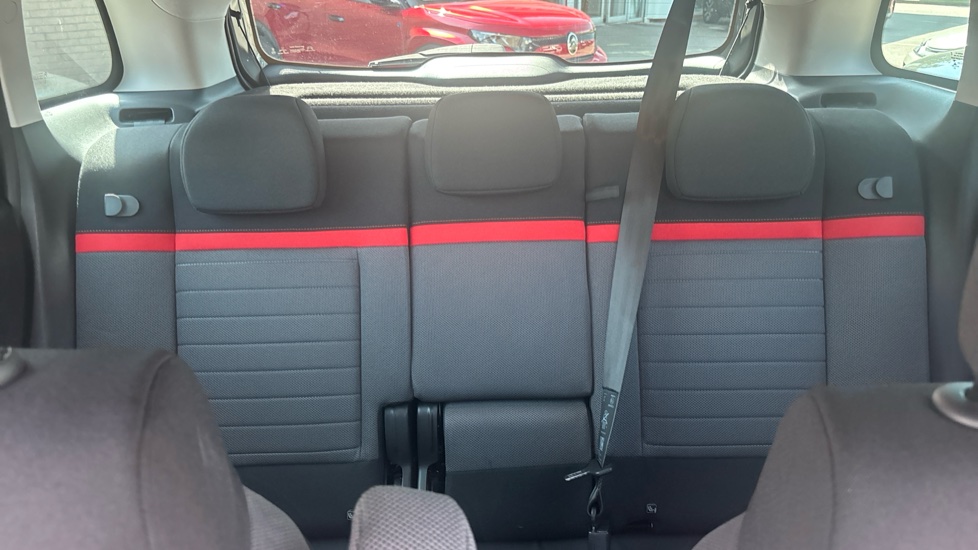 Citroen C3 Aircross 1.2 PureTech 130 Flair 5dr EAT6 Petrol Hatchback - Image 15