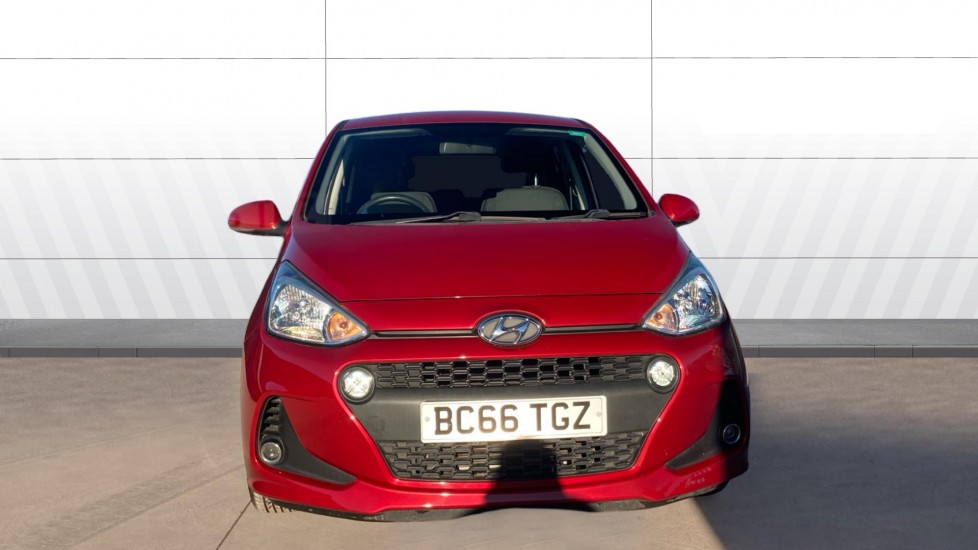 Hyundai i10 1.0 Premium 5dr Petrol Hatchback - Image 3