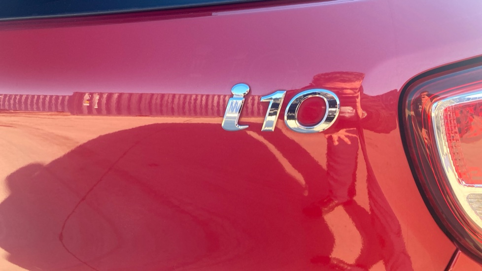 Hyundai i10 1.0 Premium 5dr Petrol Hatchback - Image 21