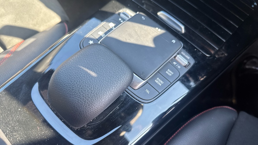 Mercedes-Benz A-Class A180 AMG Line Executive 4dr Auto Petrol Saloon - Image 30
