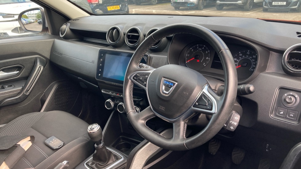 Dacia Duster 1.0 TCe 100 Prestige 5dr Bi Fuel Estate - Image 11