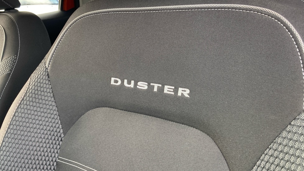 Dacia Duster 1.0 TCe 100 Prestige 5dr Bi Fuel Estate - Image 22