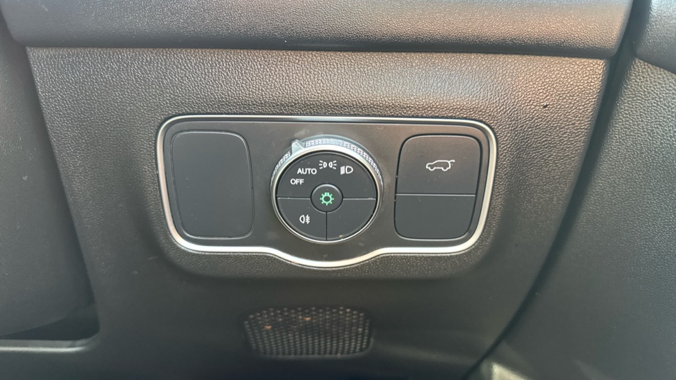 Jaecoo 5 155kW Luxury 61kWh 5dr Auto Electric Estate - Image 30