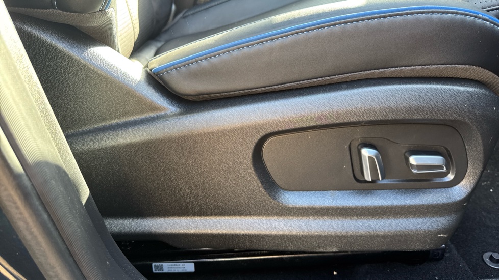 Jaecoo 5 155kW Luxury 61kWh 5dr Auto Electric Estate - Image 42