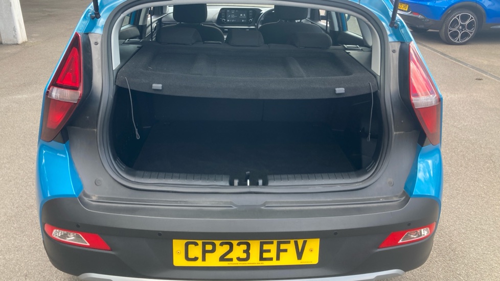 Hyundai BAYON 1.0 TGDi 48V MHEV SE Connect 5dr Petrol Hatchback - Image 4
