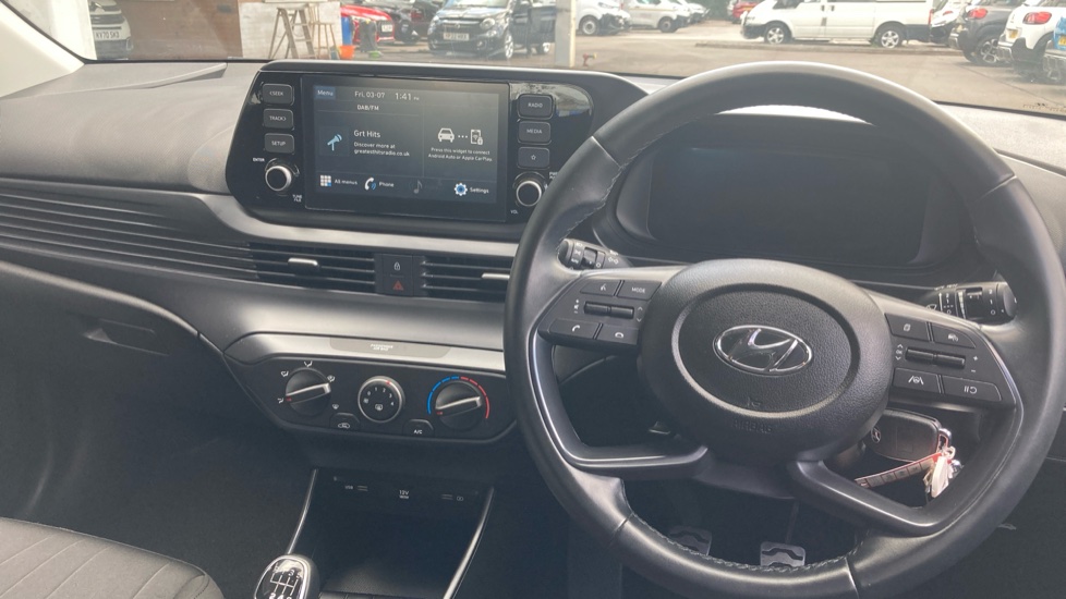 Hyundai BAYON 1.0 TGDi 48V MHEV SE Connect 5dr Petrol Hatchback - Image 10