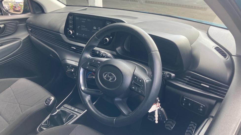 Hyundai BAYON 1.0 TGDi 48V MHEV SE Connect 5dr Petrol Hatchback - Image 11