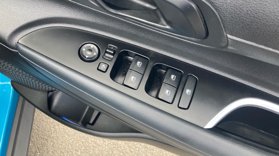 Hyundai BAYON 1.0 TGDi 48V MHEV SE Connect 5dr Petrol Hatchback - Image 27