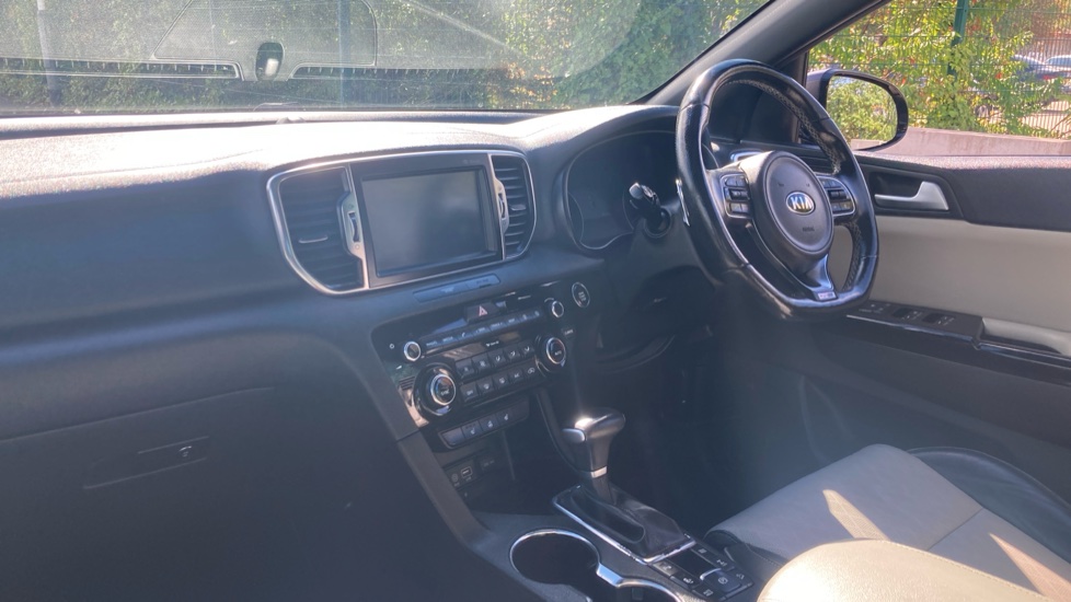 Kia Sportage 2.0 CRDi GT-Line S 5dr Auto [AWD] Diesel Estate - Image 9