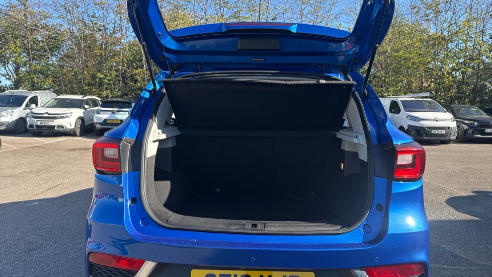 MG ZS 1.0T GDi Exclusive 5dr DCT Petrol Hatchback - Image 4