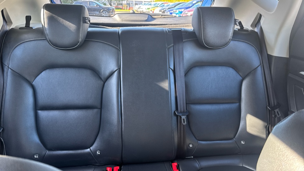 MG ZS 1.0T GDi Exclusive 5dr DCT Petrol Hatchback - Image 15