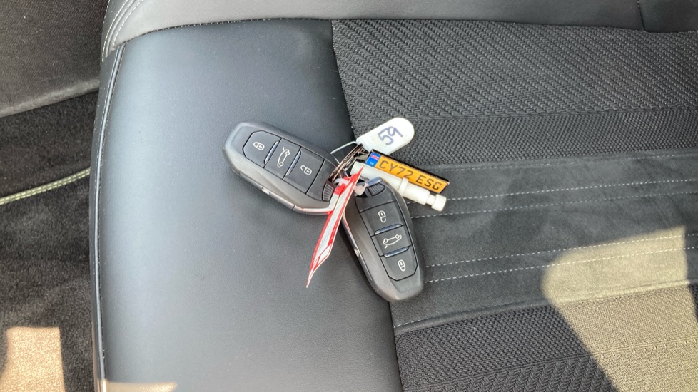 Peugeot 308 1.6 Hybrid GT Premium 5dr e-EAT8 Estate - Image 19