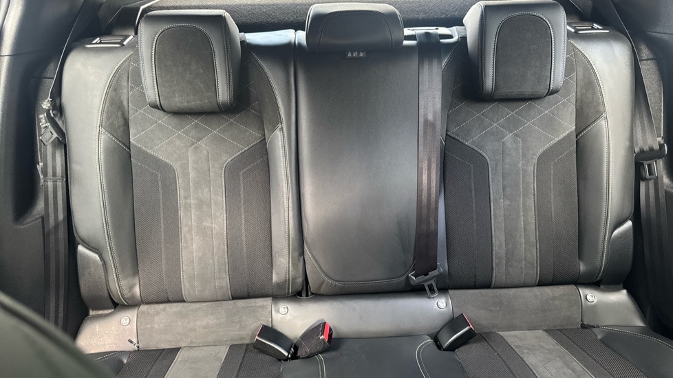 Peugeot 2008 100kW GT Premium 50kWh 5dr Auto Electric Estate - Image 15