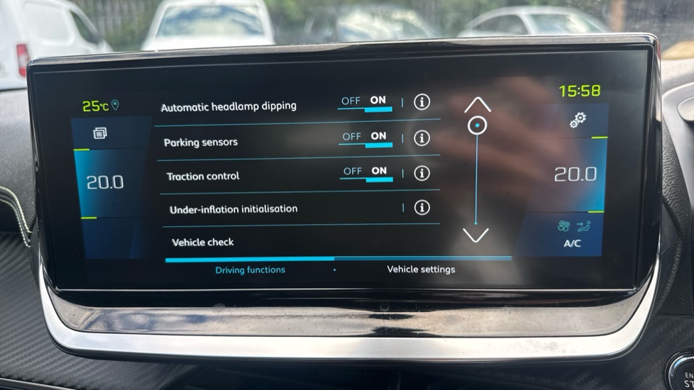 Peugeot 2008 100kW GT Premium 50kWh 5dr Auto Electric Estate - Image 27
