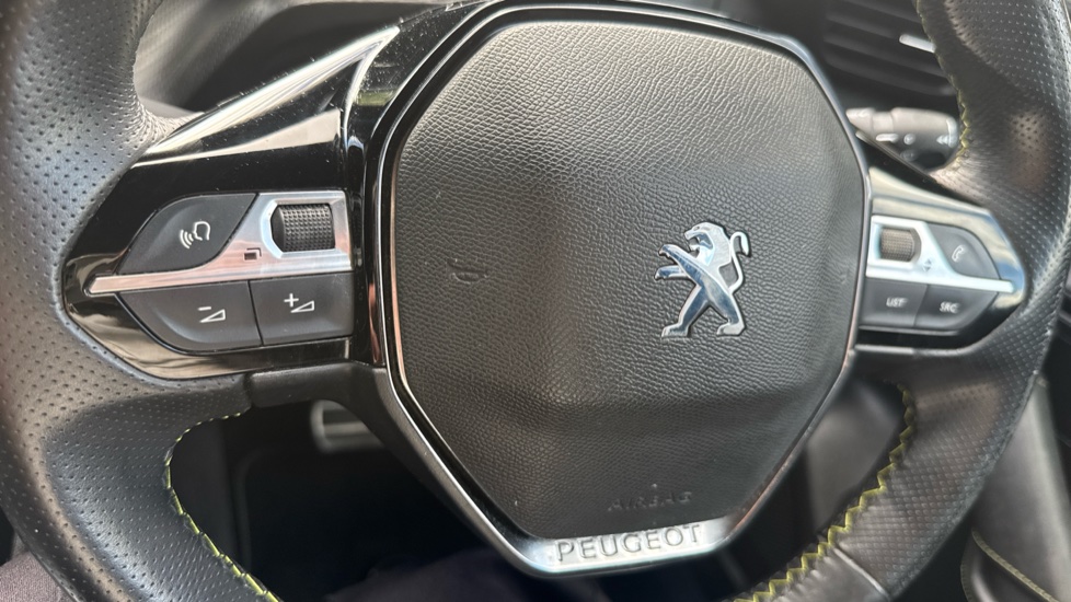 Peugeot 2008 100kW GT Premium 50kWh 5dr Auto Electric Estate - Image 29