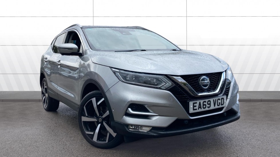 Nissan Qashqai 1.3 DiG-T Tekna 5dr Petrol Hatchback - Image 1