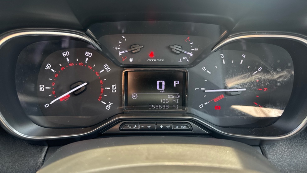 Citroen C3 Aircross 1.2 PureTech 110 Flair 5dr EAT6 Petrol Hatchback - Image 18
