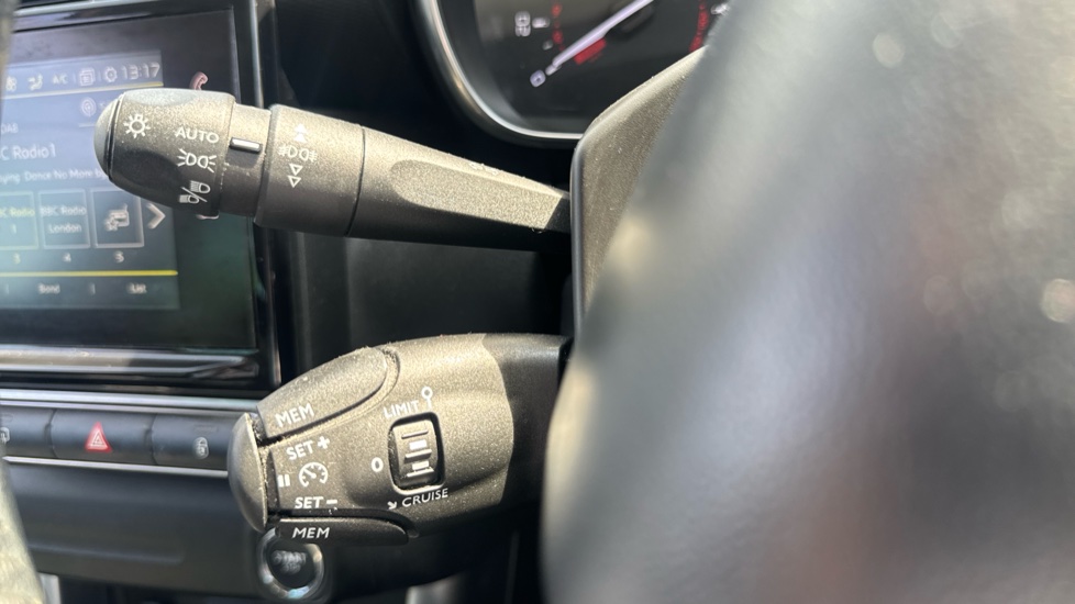 Citroen C3 Aircross 1.2 PureTech 110 Flair 5dr EAT6 Petrol Hatchback - Image 24