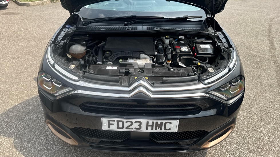 Citroen C4 1.2 PureTech [130] C-Series Edition 5dr Petrol Hatchback - Image 8