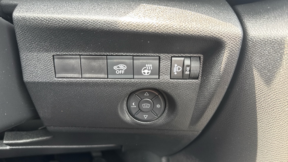 Citroen C4 1.2 PureTech [130] C-Series Edition 5dr Petrol Hatchback - Image 26