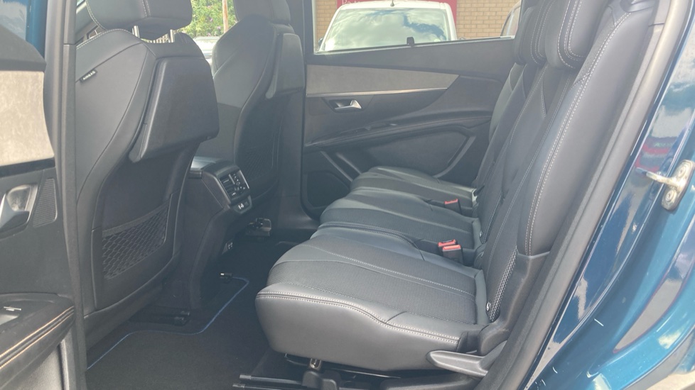 Peugeot 5008 1.2 PureTech GT 5dr EAT8 Petrol Estate - Image 16