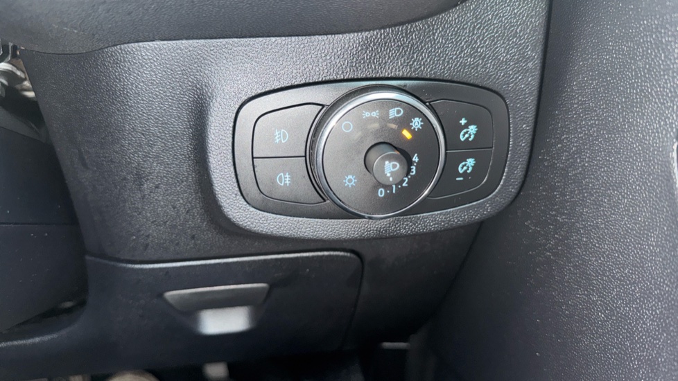 Ford Fiesta 1.0 EcoBoost Titanium 5dr Petrol Hatchback - Image 24