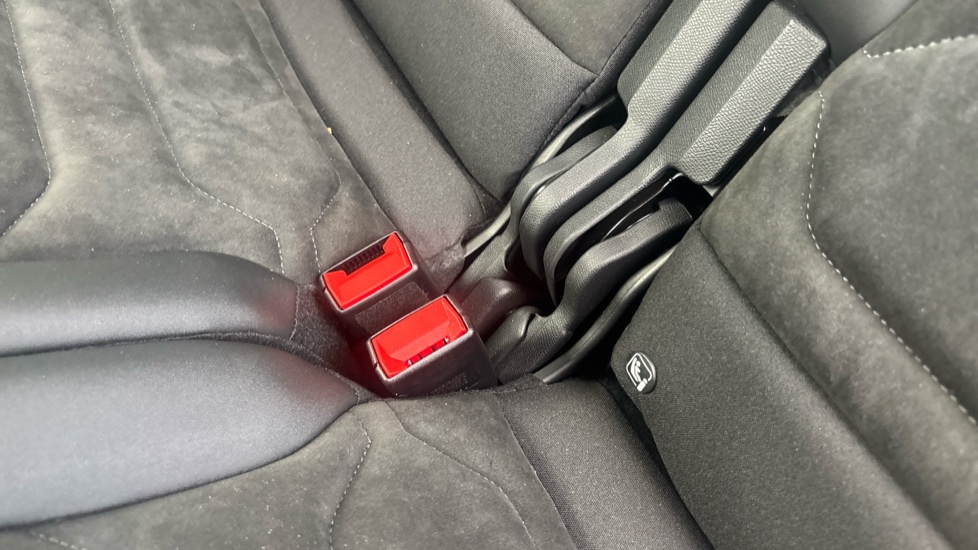 Citroen C5 Aircross 1.5D Max Edition 5dr Auto Diesel Hatchback - Image 17