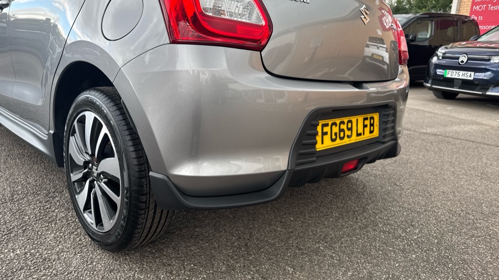 Suzuki Swift 1.2 Dualjet Attitude 5dr Petrol Hatchback - Image 22