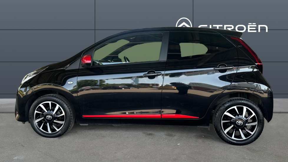 Toyota Aygo 1.0 VVT-i X-Trend TSS 5dr Petrol Hatchback - Image 5