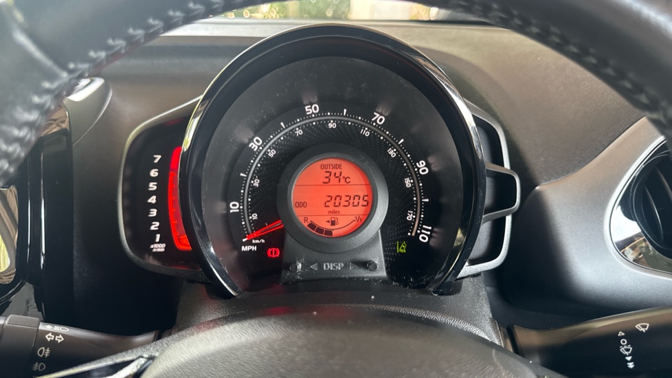 Toyota Aygo 1.0 VVT-i X-Trend TSS 5dr Petrol Hatchback - Image 18