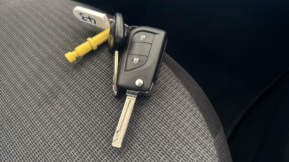 Toyota Aygo 1.0 VVT-i X-Trend TSS 5dr Petrol Hatchback - Image 20