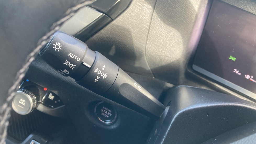 Citroen C4 1.2 PureTech [130] C-Series Edition 5dr Petrol Hatchback - Image 30