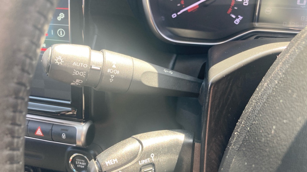 Citroen C3 Aircross 1.2 PureTech 110 Shine Plus 5dr Petrol Hatchback - Image 30